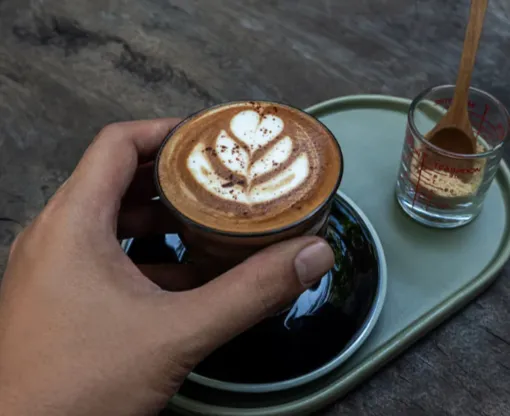 Café con Leche Amaretto